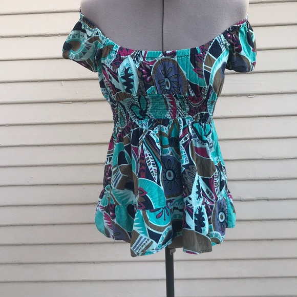 O'Neill Tops - O’Neill off shoulder blue floral shirt sz small